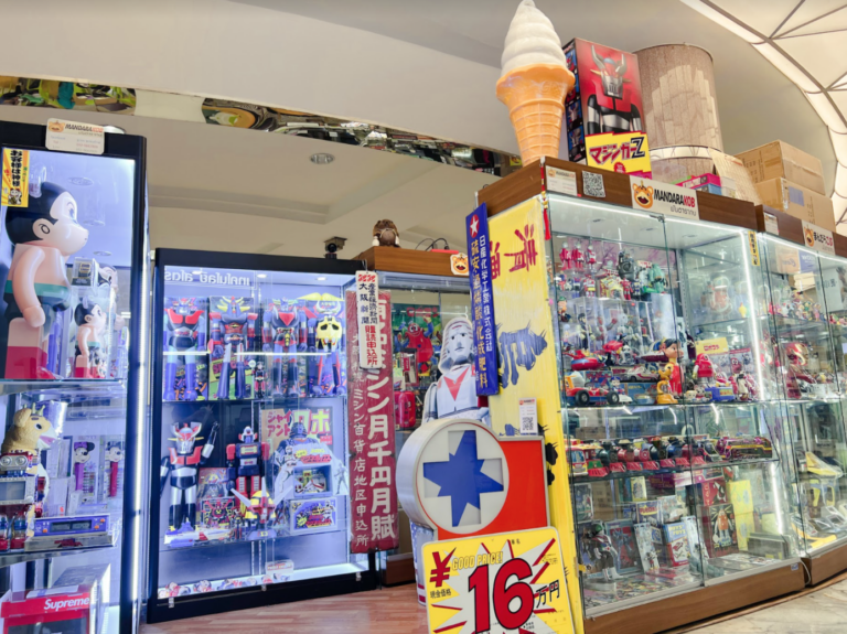 พาทัวร์! ร้านของเล่น ในโซน Hobby & Toys สนุกได้ไม่รู้จบ!