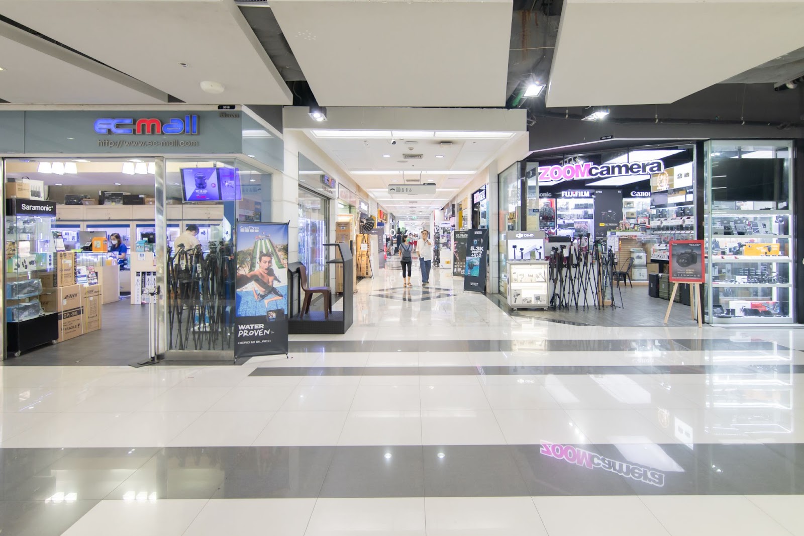 ฟอร์จูนทาวน์ IT Lifestyle Mall ศูนย์ไอทีครบวงจรที่ตอบโจทย์ทุกไลฟสไตล์ แถมเดินทางสะดวก ด้วย MRT สายสีน้ำเงิน สถานีพระราม 9 ทางออก 1 